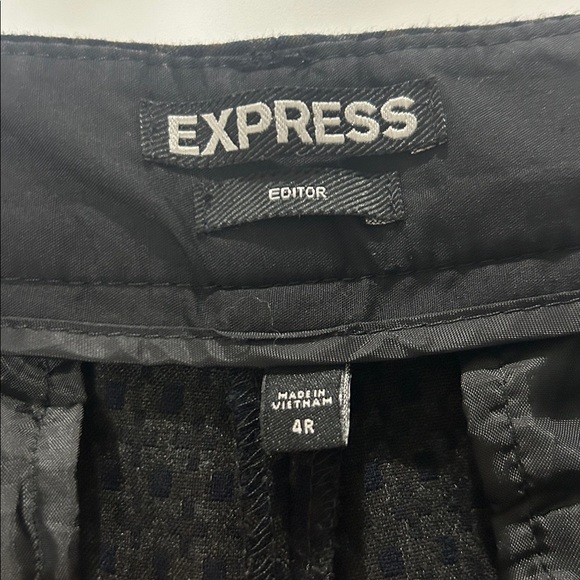 Express Women’s Editor Style Dark Gray Patterned Dress Pants - Picture 4 of 6